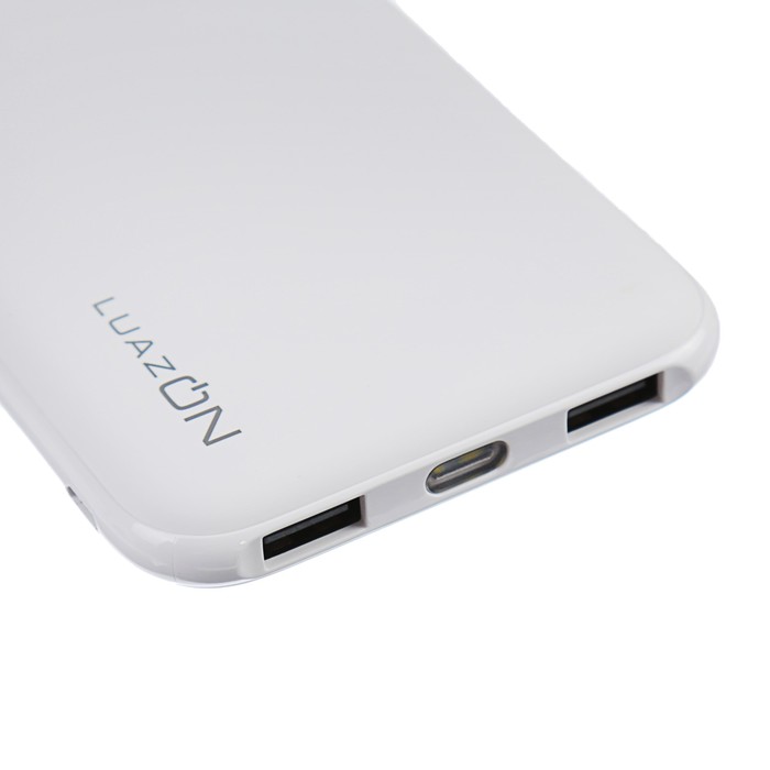 Внешний аккумулятор LuazON Home 10000 мАч, 2 USB,фонарик,Soft touch,белый,провод в комплекте