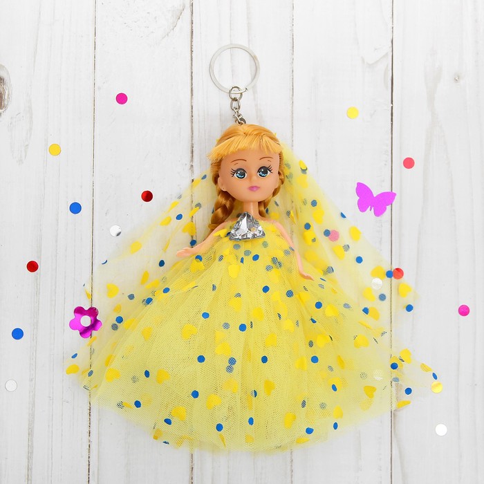 Игрушка-брелок "Куколка" на голове фата, платье в сердечко