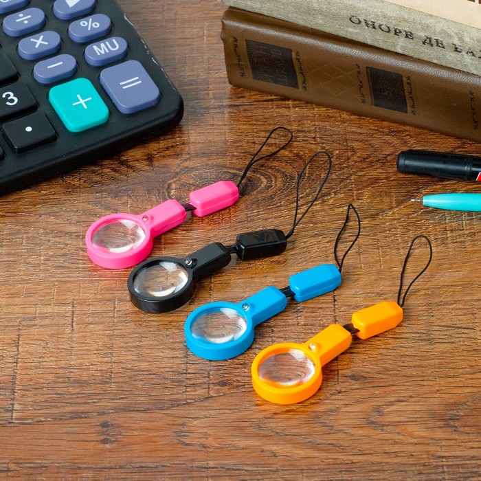 Лупа 5х, d=2 см, на шнурке, фонарик 1 диод, бат. табл., шоубокс 24 шт., микс, 2.5х7 см