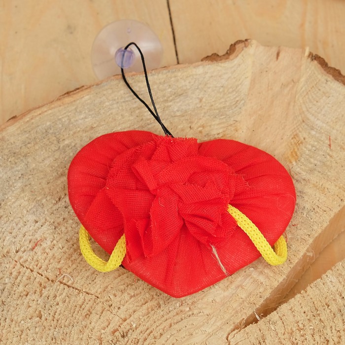 Автооберег сердце с пяточками АО-10 8х8х2 см