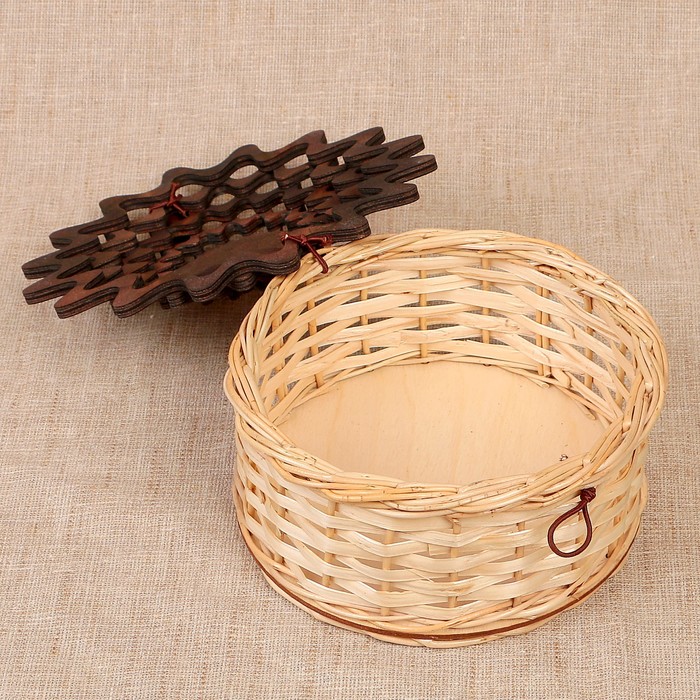 Шкатулка «Узорная», тёмная резная крышка, 15х15х6 см, шпон