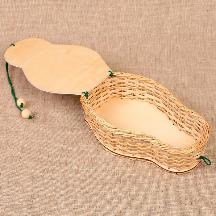 Футляр подарочный «Матрёшка с ромашками», малая, ива 12х5х20 см