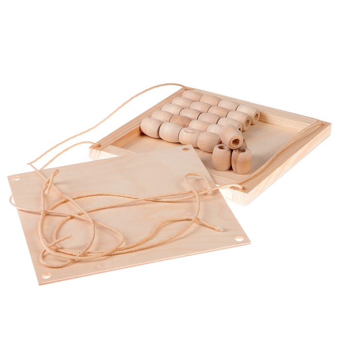 Кормушка закрытая "Собери сам" , ХВОЯ, 20х20см