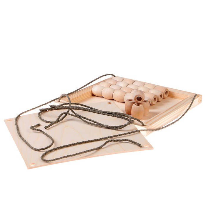 Кормушка закрытая "Собери сам" , ХВОЯ, 20х20см