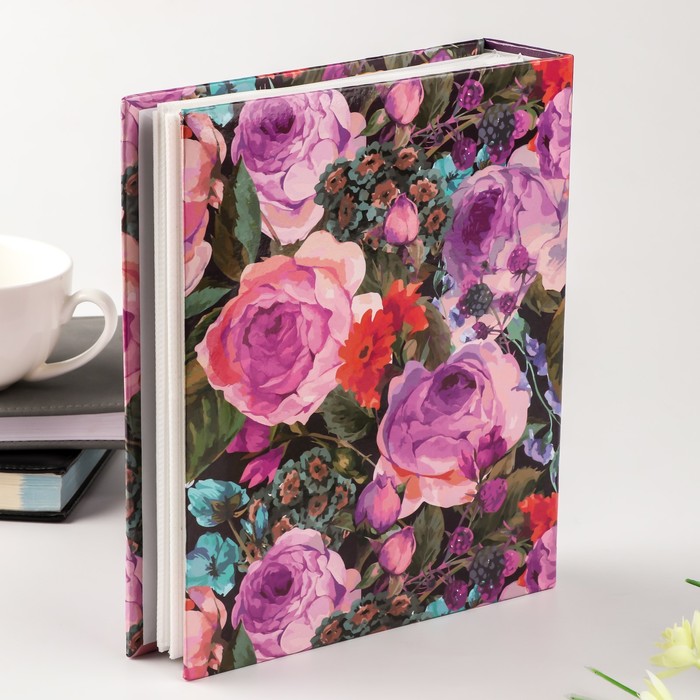 Фотоальбом на 200 фото 10х15 см "Счастливые моменты. Время цветов" 23х18х5,5 см