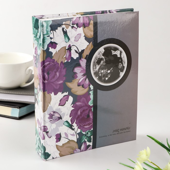 Фотоальбом на 200 фото 10х15 см "Счастливые моменты. Цветочный фон" 23х18х5,5 см