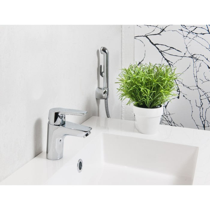 Смеситель для раковины Oras Saga 3912F с ручным душем Bidetta