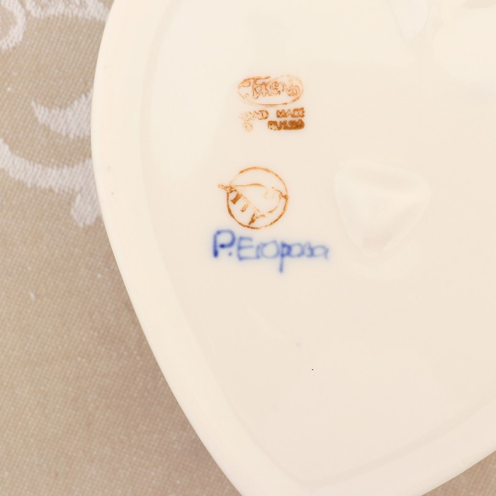 Шкатулка «Сердце», гжель, фарфор, h=8 см