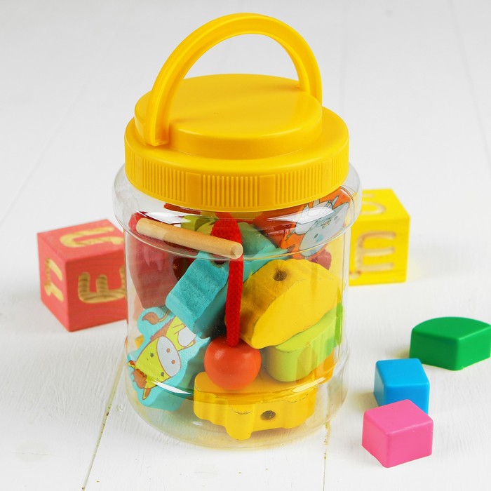 Шнуровка "Зоопарк", 12 элементов, высота фигур — 5 см