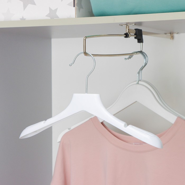 Вешалка-плечики 30х4х19 см, широкие антискользящие плечи, цвет белый