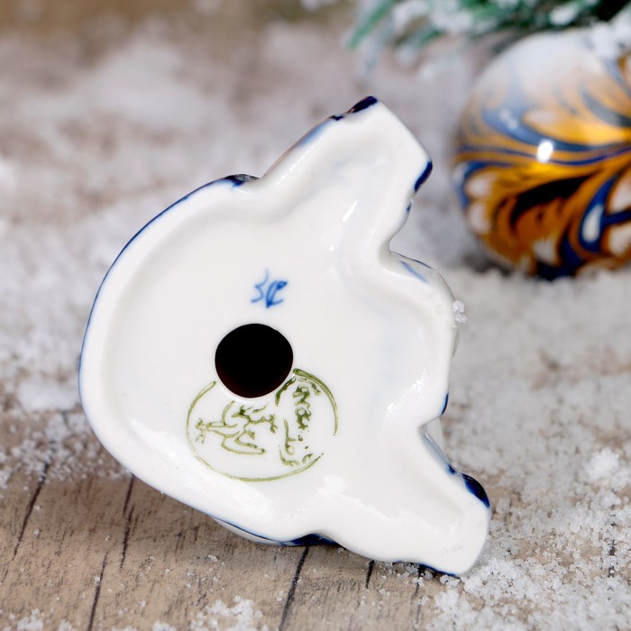 Сувенир «Свинка - нянька», 5,5х7х5,5 см, гжель