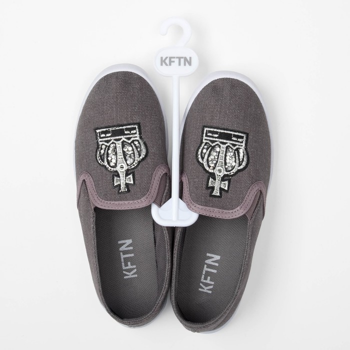 Слипоны "KAFTAN" женские с нашивкой "Корона", серая джинса, 37 р-р