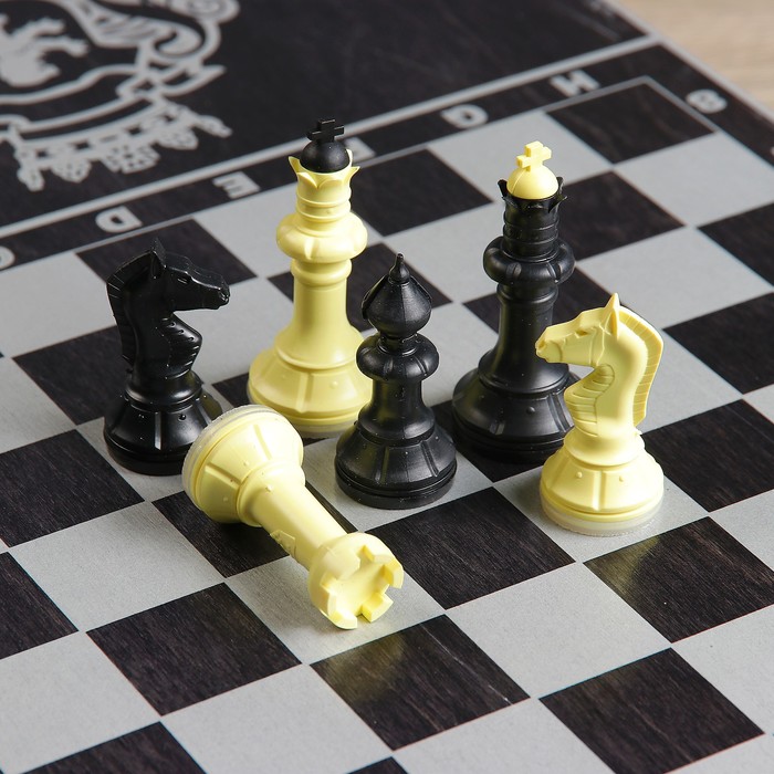 Настольная игра 3 в 1 "Рыцари": нарды, шахматы, шашки, (доска дерево 60х60 см)