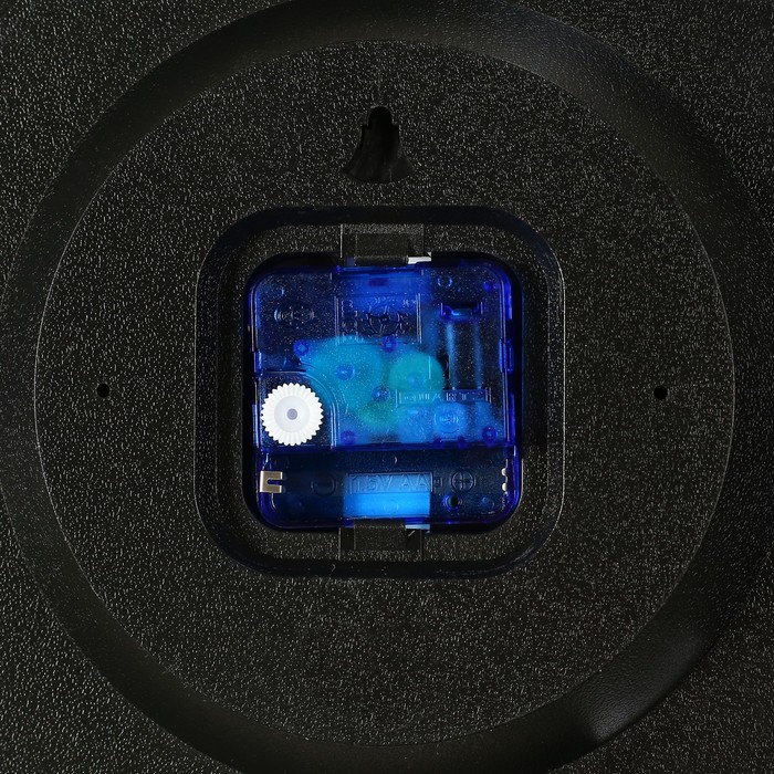 Часы настенные классические, круглые, желтый циферблат