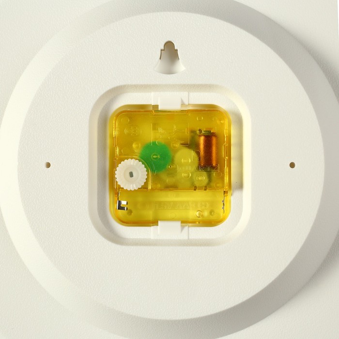 Часы настенные классические, круглые, черно-белые