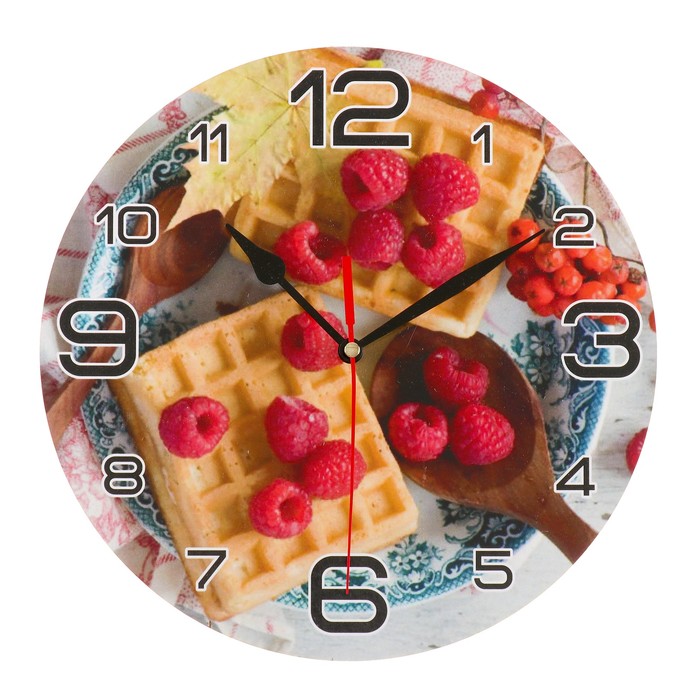 Часы настенные круглые "Венские вафли с малиной", 24 см
