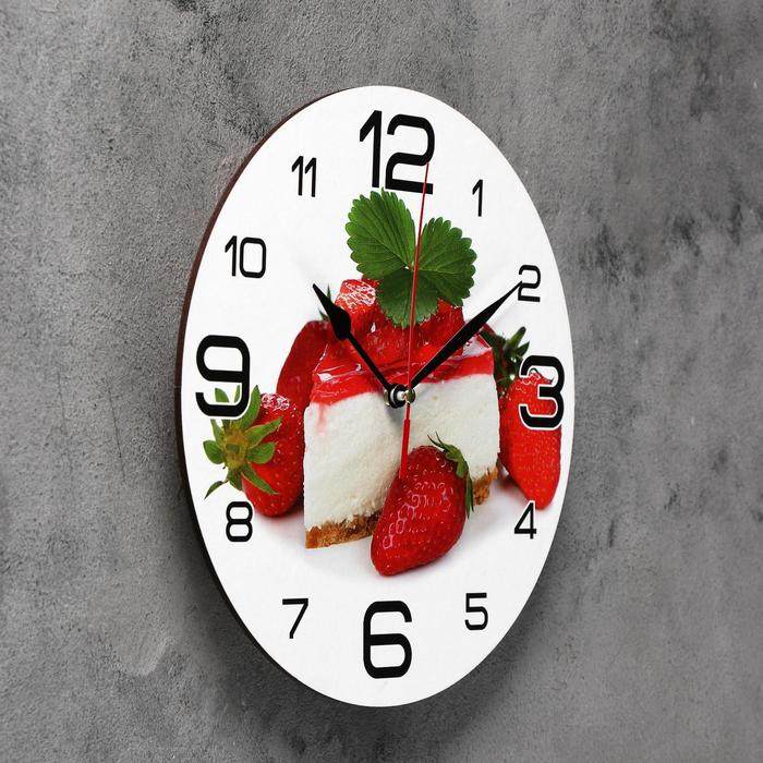Часы настенные круглые "Торт с клубникой", 24 см микс