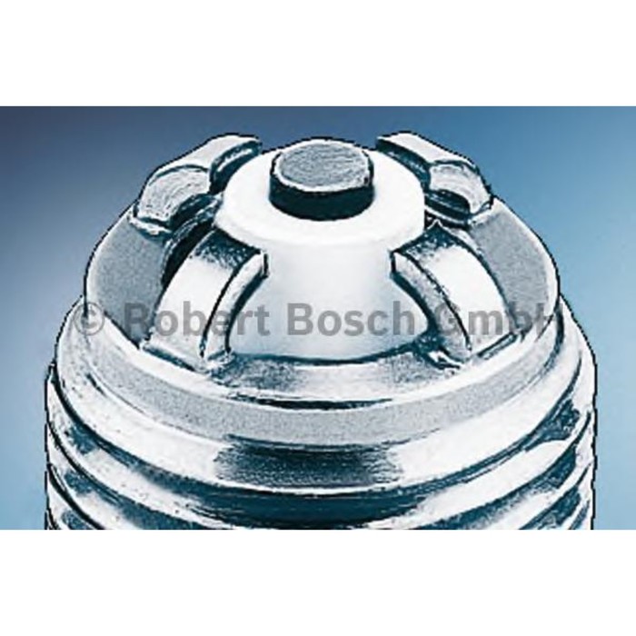 Свеча зажигания BOSCH 0242235748