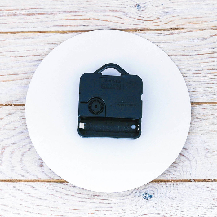 Часы настенные с наклейками "Барашки"