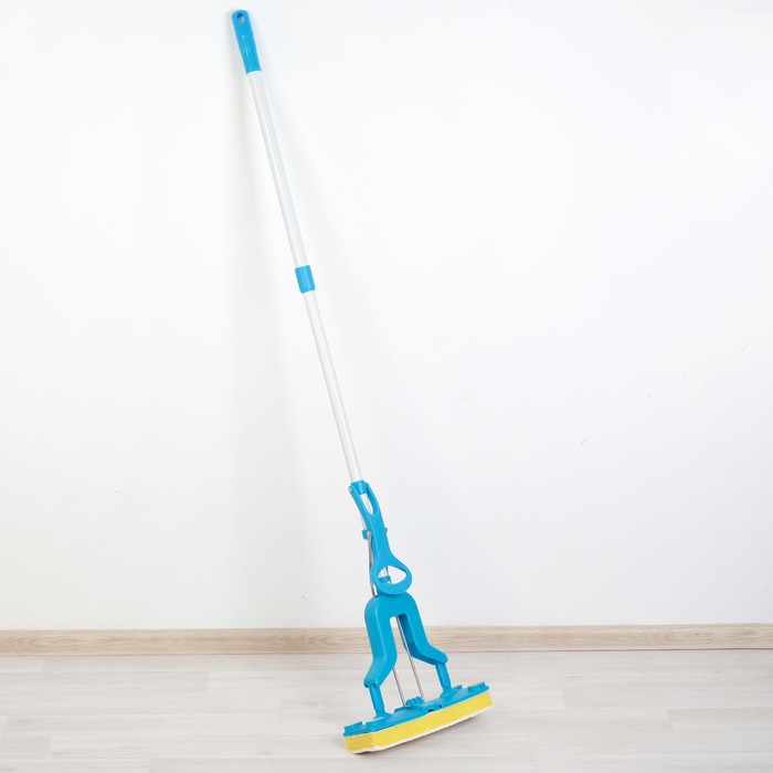 Швабра плоская со складным отжимом, телескопическая окрашенная ручка 28х9х95(130) см