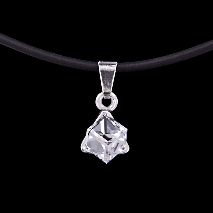 Кулон "Орест", цвет белый в черном серебре