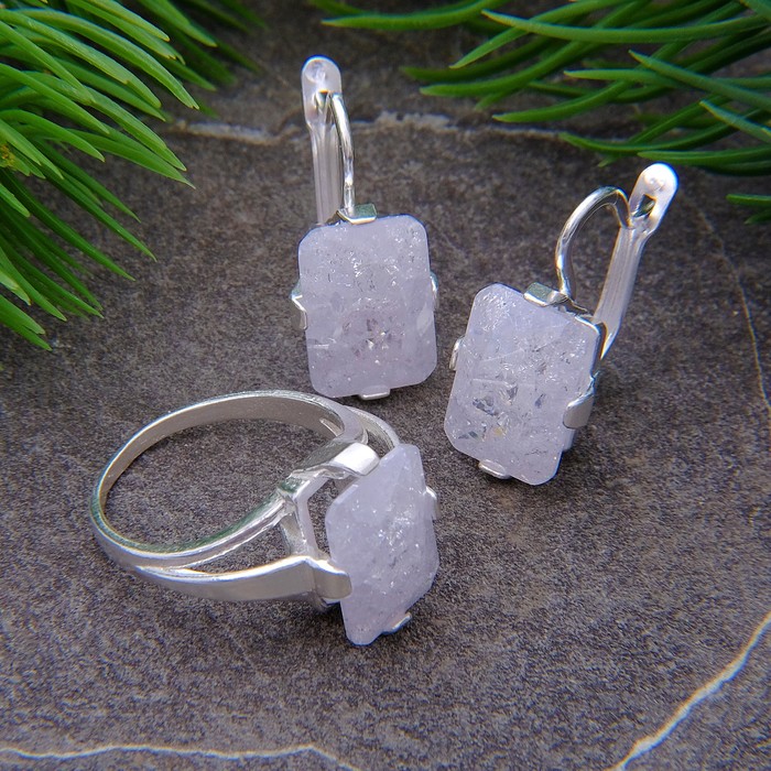 Гарнитур 2 предмета: серьги, кольцо "Кварц", цвет белый, 18,5 размер