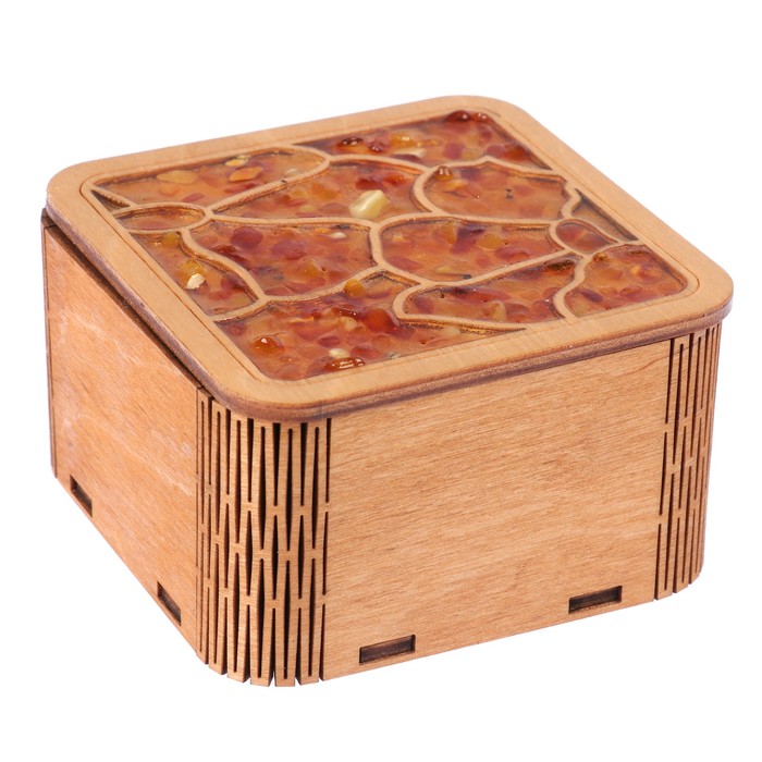 Шкатулка дерево с янтарем "Крупные цветы" 9,5х9,5х5,5 см