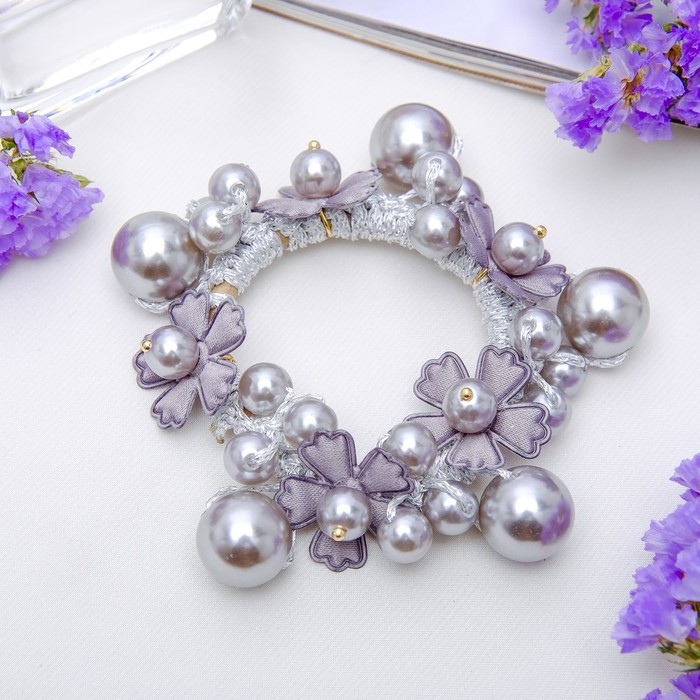 Резинка для волос "Цветы жемчуга" серый