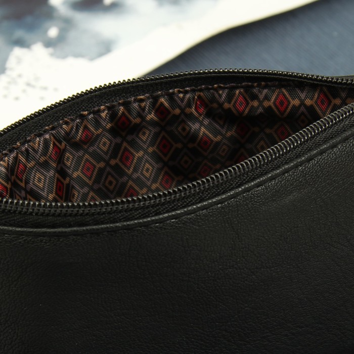 Косметичка простая, 1 отдел на молнии, цвет чёрный