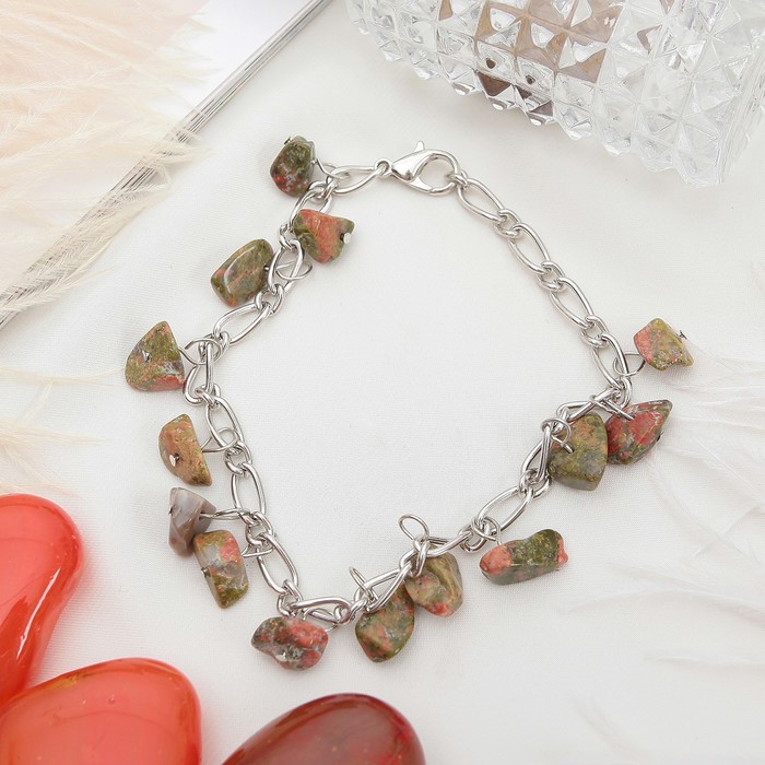 Браслет галтовка на цепочке "Унакит"