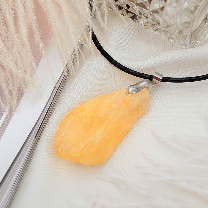 Кулон друза "Агат крашеный", цвет желтый, 45см