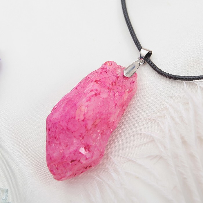Кулон друза "Агат крашеный", цвет розовый, 45см