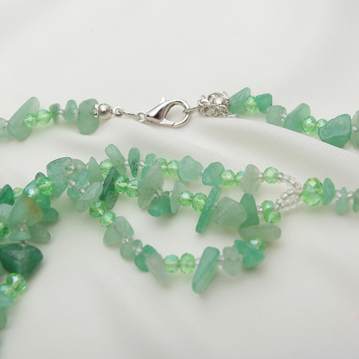 Бусы 3 яруса крошка "Нефрит"