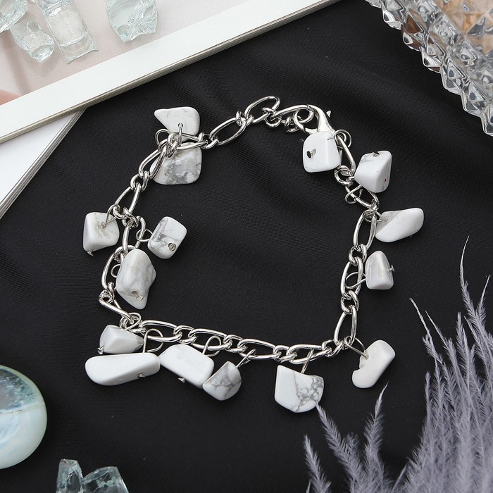 Браслет галтовка на цепочке "Кахолонг"