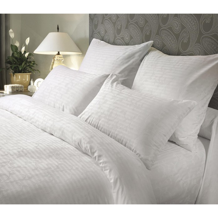 КПБ "Кружевная сказка", 1,5 сп., 180х215 см, 148х215 см, 70х70 см-2 шт., страйп-сатин