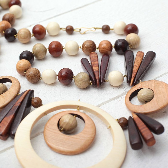 Колье ручная работа, деревянное "Ангелина"