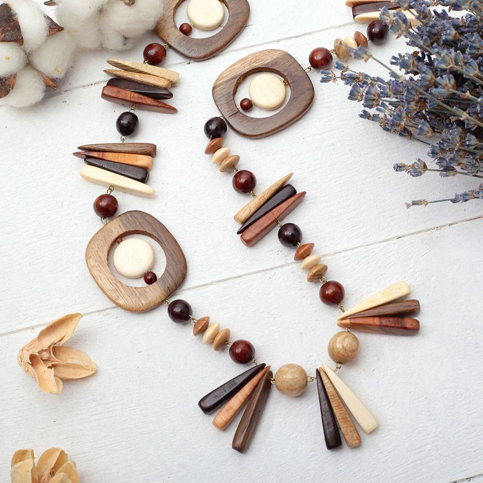 Колье ручная работа, деревянное "Амазонка"