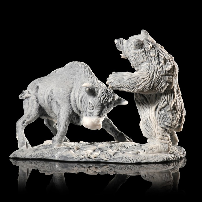 Сувенир "Бык и медведь" 10,5 см