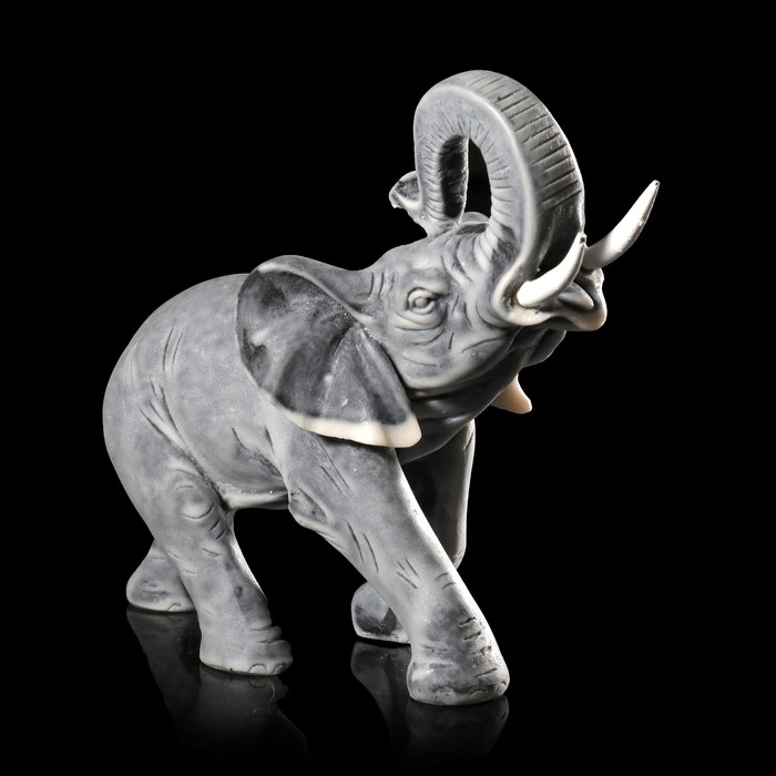 Сувенир "Слон средний 1 (с торчащими бивнями)" 10,8 см