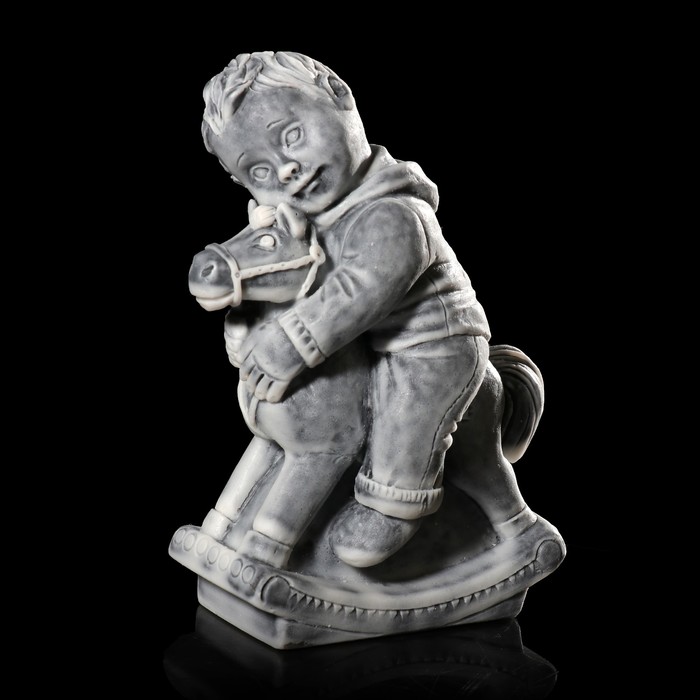 Сувенир "Мальчик на лошадке" 9,5 см