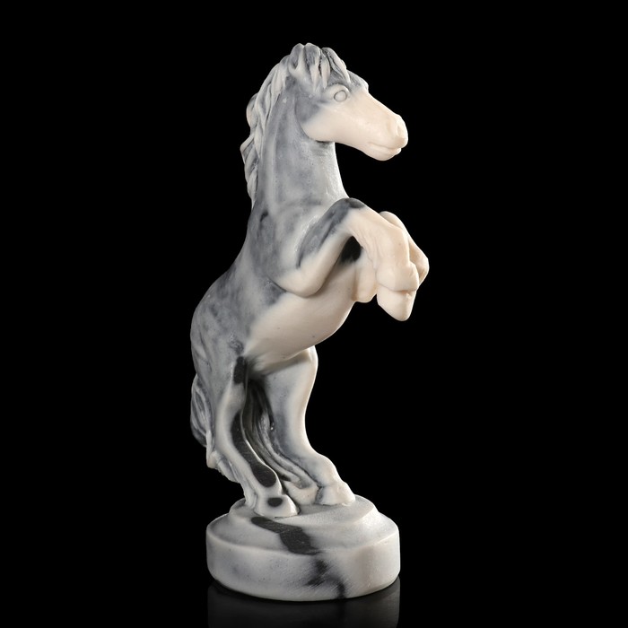 Сувенир "Конь на дыбах" 9 см