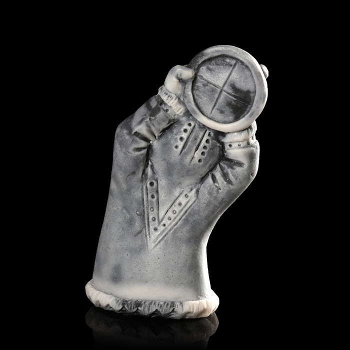 Сувенир "Ребенок с бубном маленький" 5,5 см