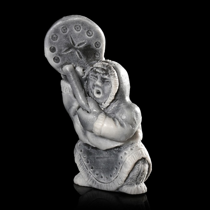 Сувенир "Шаман с бубном маленький" 4,5 см