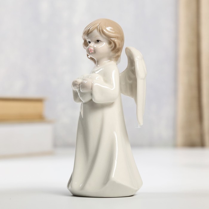 Сувенир керамика "Ангел в обнимку с сердцем" 13х6,5х4,8 см