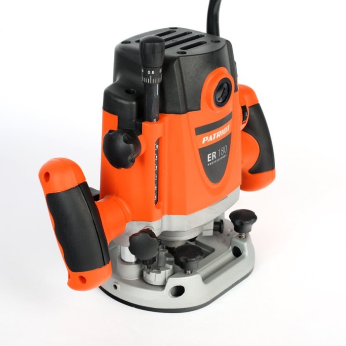 Фрезер электрический PATRIOT ER 180, 1600 Вт, 23500 об/мин, цанга 6/8/12 мм, max d=40 мм