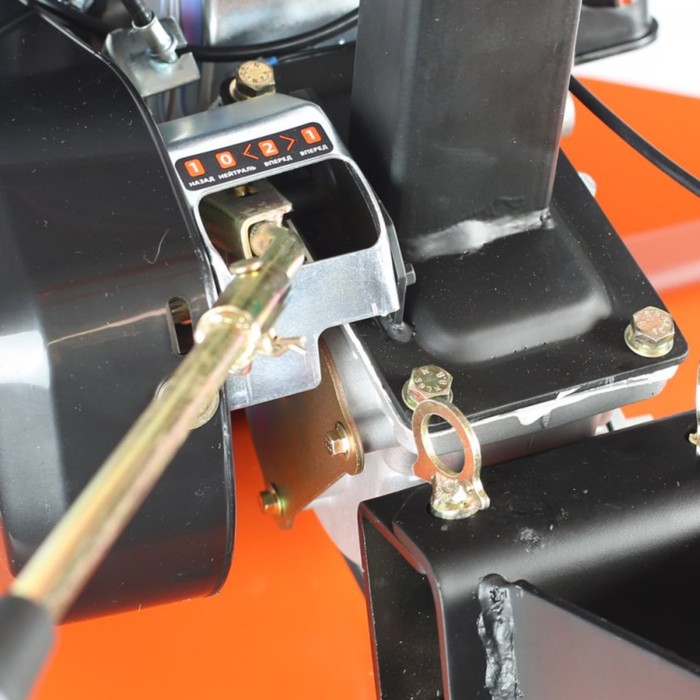 Мотоблок PATRIOT КАЛУГА, бензиновый, поворотный руль, 7 л/с, захват 85 см, скорости 2/1