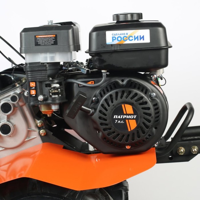 Мотоблок PATRIOT КАЛУГА, бензиновый, поворотный руль, 7 л/с, захват 85 см, скорости 2/1