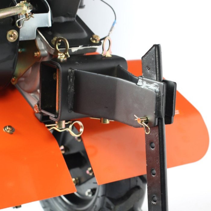 Мотоблок PATRIOT КАЛУГА, бензиновый, поворотный руль, 7 л/с, захват 85 см, скорости 2/1