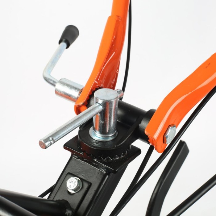 Мотоблок PATRIOT УРАЛ, бензиновый, 7.8 л.с., ширина/глубина 90/30 cм, скорости 4/2