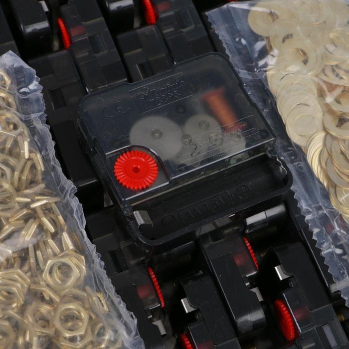 Часовой механизм 7889S, тихий ход, длина штока 18.5 мм, резьба 10 мм, фасовка 100 шт.